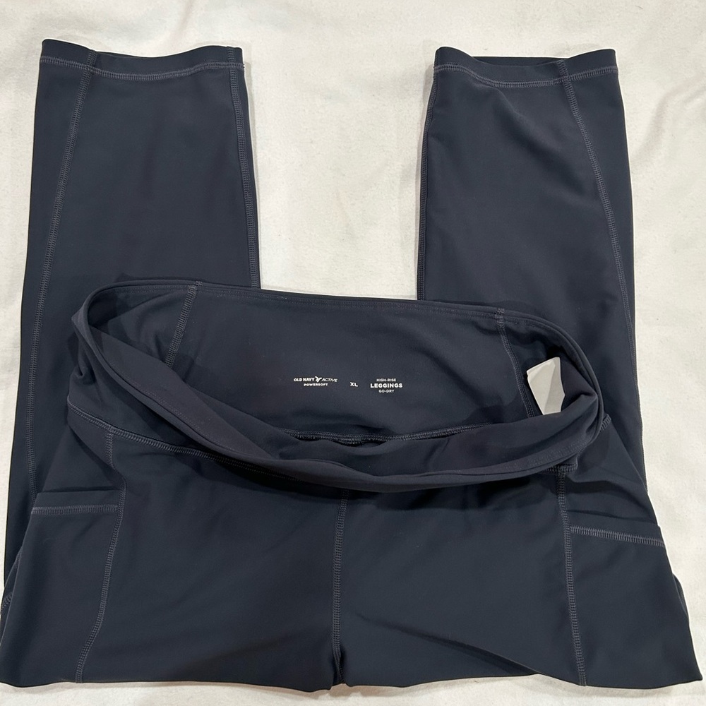 Old Navy - Navy Blue High-Rise Cropped Active Leggings